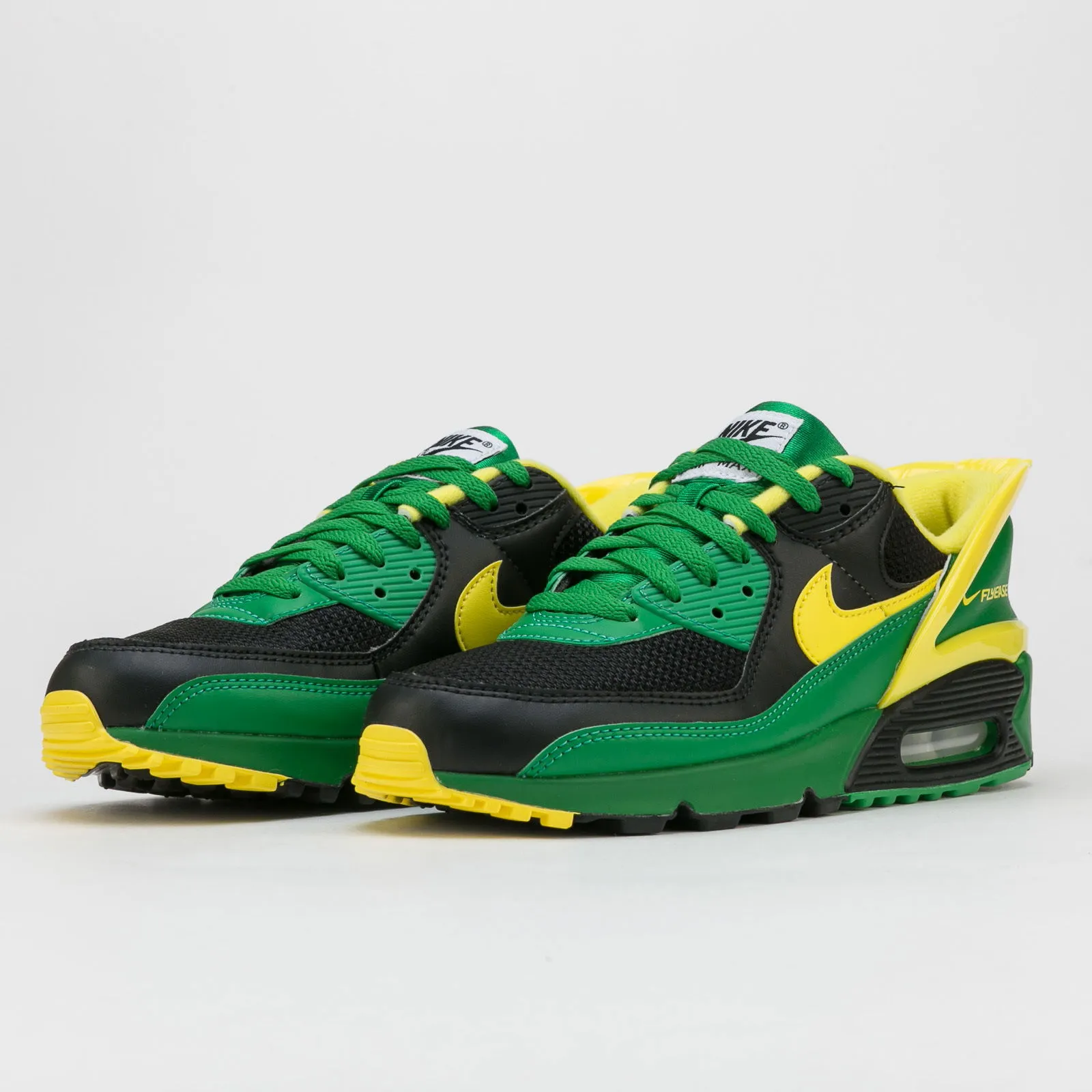 Nike Air Max 90 Flyease