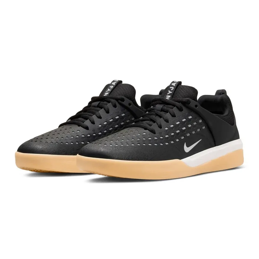 Zapatillas Nike SB Zoom Nyjah 3 Black/White GUM